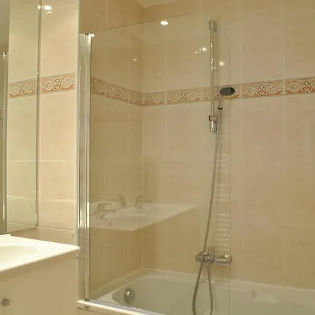 Unique Sur 6 Bod888 * Cannes